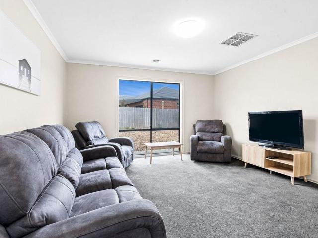 Granny Flat for rent in Geelong, Victoria