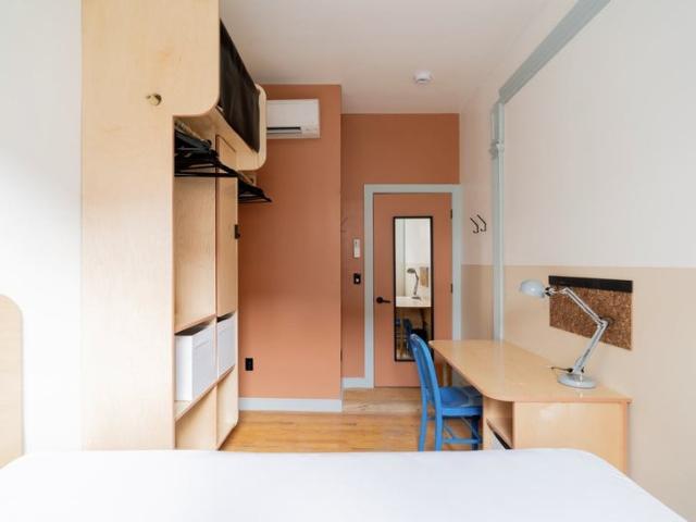 Room for rent in Arverne, New York