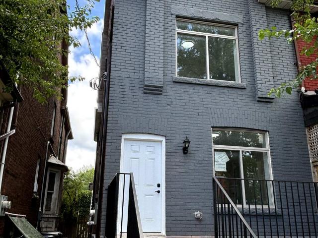 Apartment for rent in Woburn, Ontario