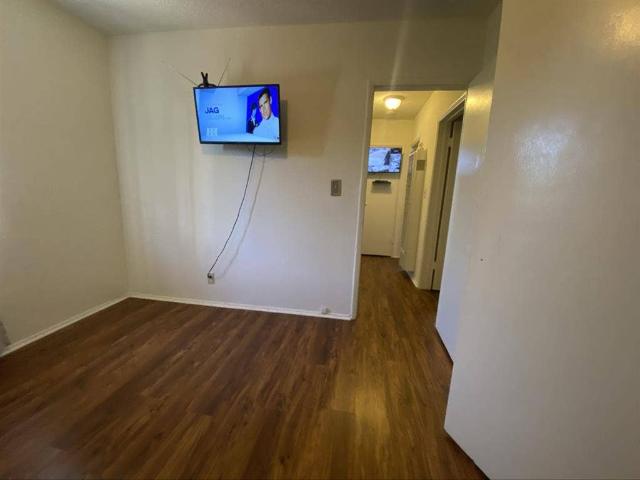 Room for rent in Carson, California