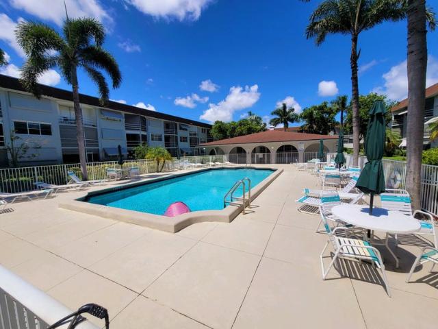 Room for rent in Deerfield Beach, Florida
