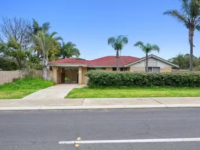 House for rent in Greenfields