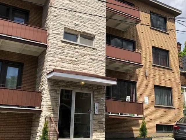 Apartment for rent in Sainte-Anne-de-Bellevue, Montréal (région administrative)