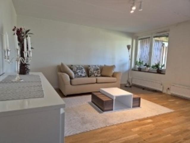 Lägenhet hyra i Huddinge, Stockholm