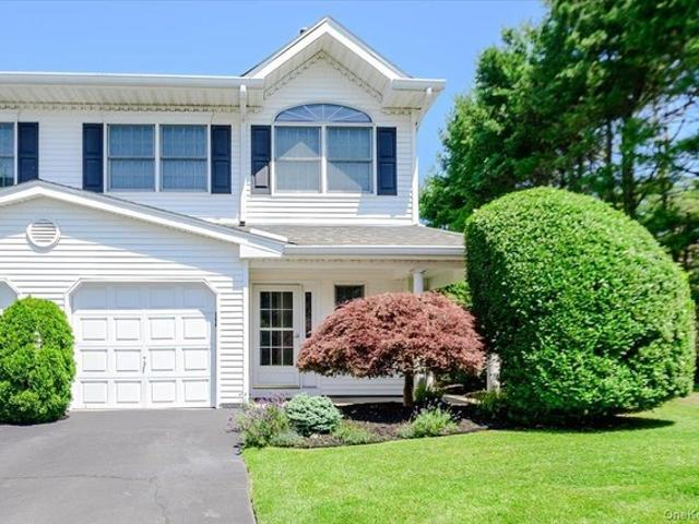 House for sale in Bohemia, New York