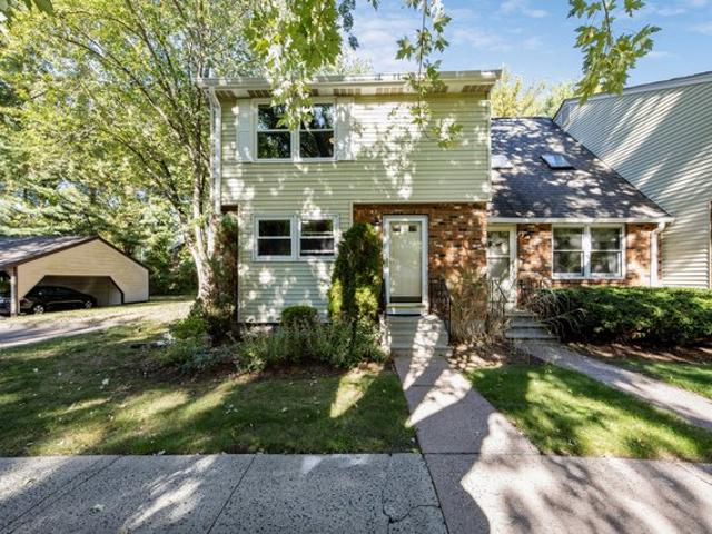 Townhouse for sale in South Windsor, Connecticut