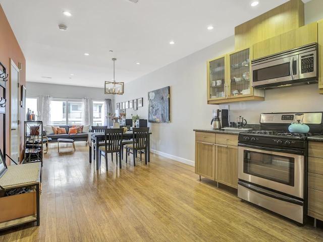Townhouse for sale in San Mateo, California