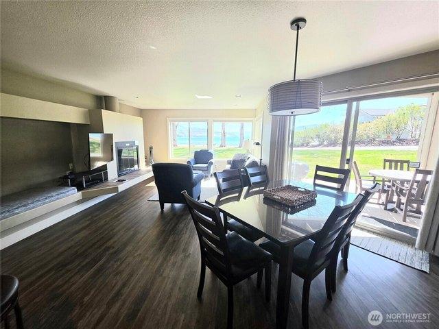 Condo for sale in Washington