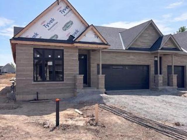 Townhouse for sale in Niagara, Ontario