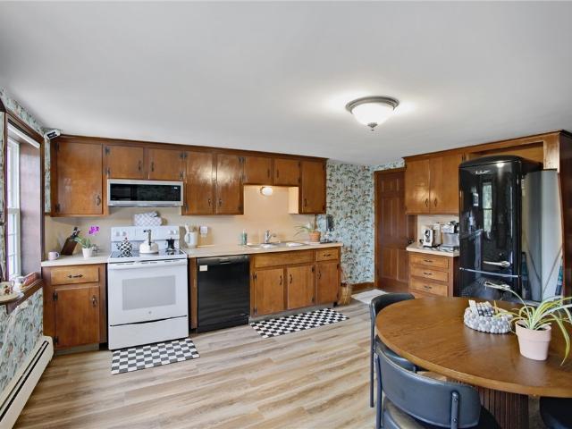 Property for rent in Lincoln, Rhode Island