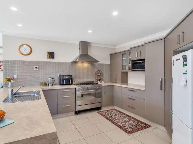 House for sale in Raumati Beach, Paraparaumu