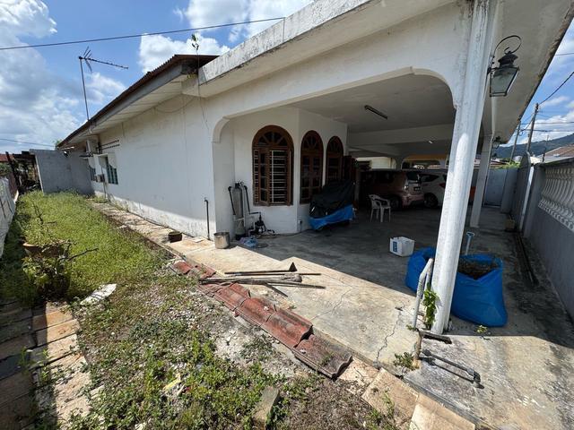 Bungalow for sale in Selayang, Selangor
