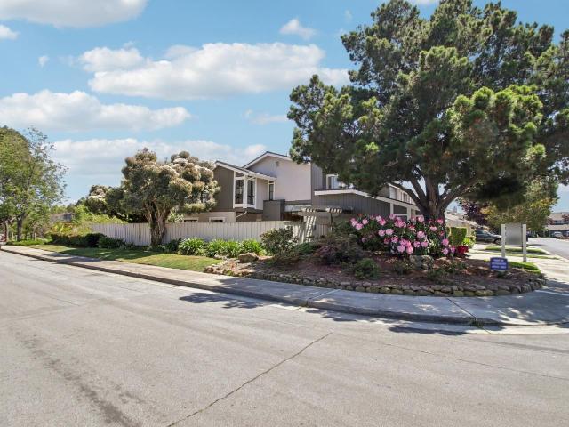 Townhouse for sale in Redwood City