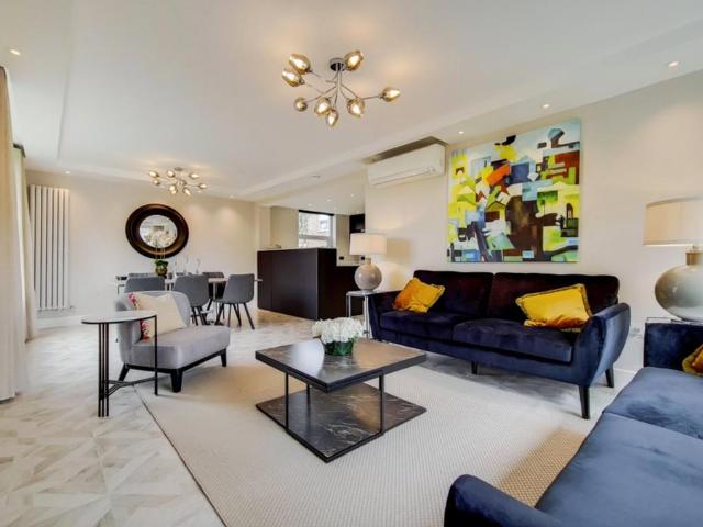 Apartment for rent in Swiss Cottage, Greater London