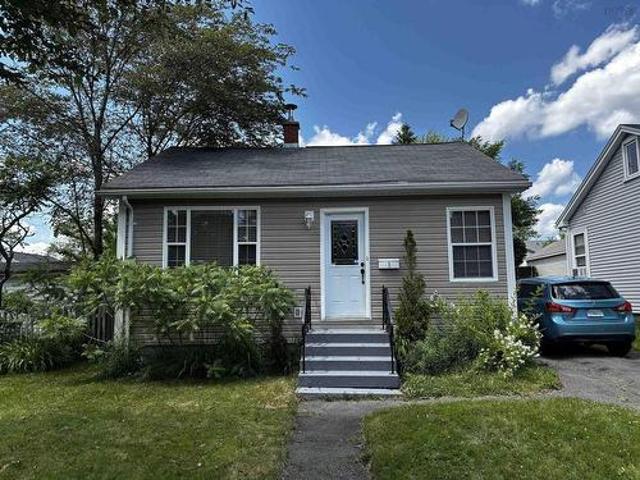 House for sale in Dartmouth, Nova Scotia