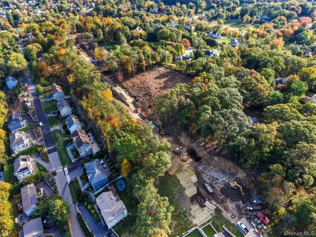House for sale in Thornwood, New York