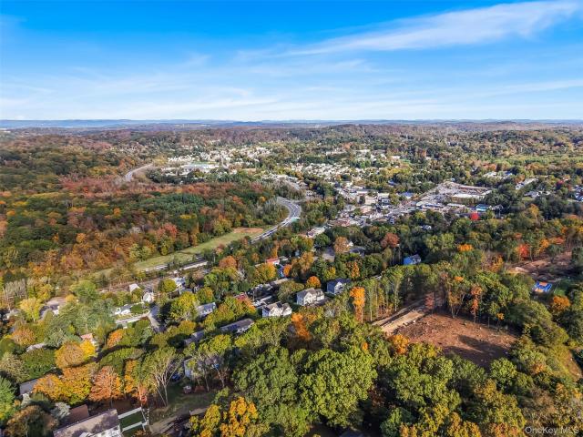 House for sale in Thornwood, New York