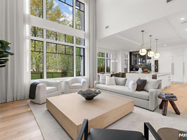 Townhouse for sale in Demarest