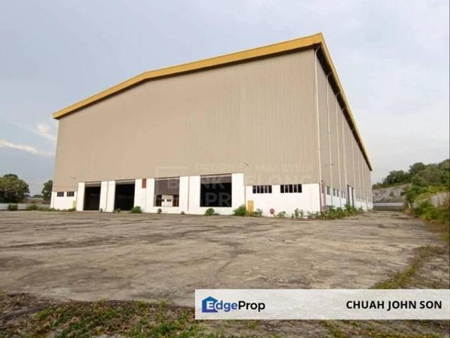 Warehouse for sale in Malaka