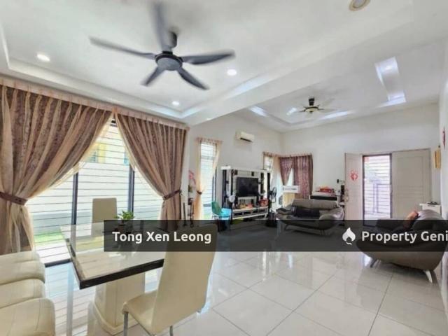 Bungalow for sale in Malaka