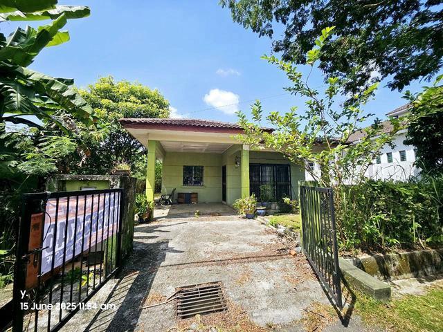 Bungalow for sale in Petaling, Subang Jaya