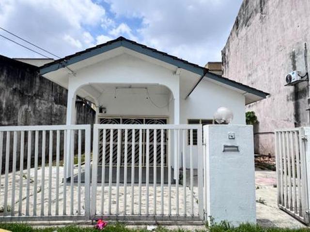 Bungalow for rent in Port Klang, Selangor