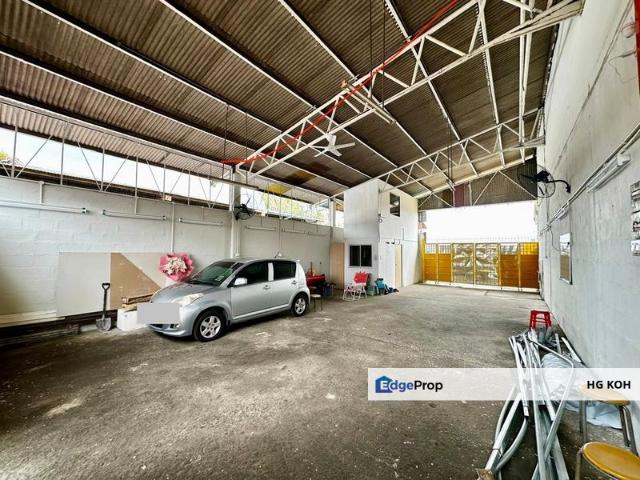 Warehouse for rent in Malaka