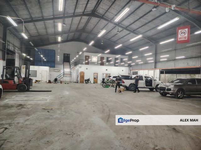 Warehouse for rent in Petaling, Alam Impian
