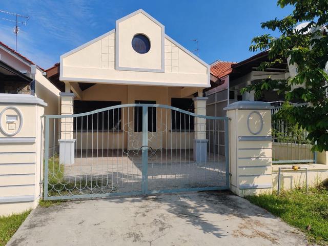 Terraced House for sale in Ulu Tiram, Johor