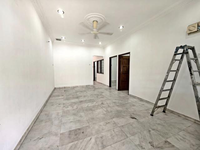 Terraced House for sale in Petaling, Damansara Damai