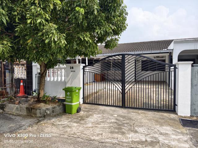 Terraced House for rent in Country Heights Damansara, Kuala Lumpur