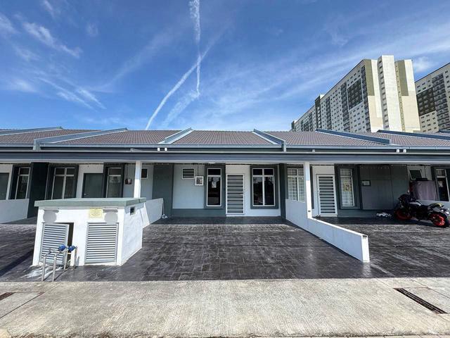 Terraced House for rent in Tanjong Sepat, Selangor