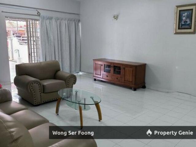 House for rent in Malaka