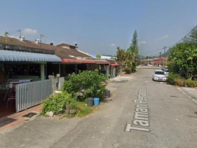 Residential House for sale in Perak, Perak Tengah