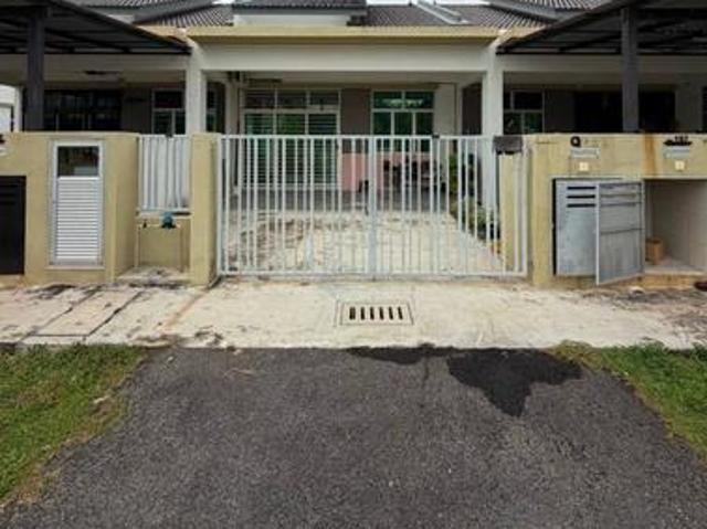 Terraced House for sale in Banting, Kuala Langat