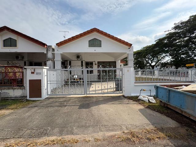Terraced House for sale in Ulu Tiram, Johor