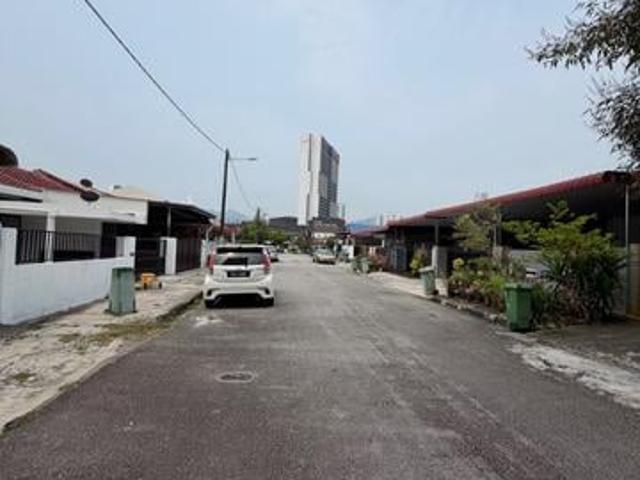 Terraced House for sale in Barat Daya, George Town