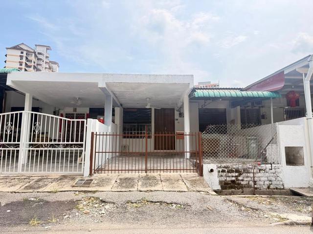 Terraced House for sale in Timur Laut, George Town