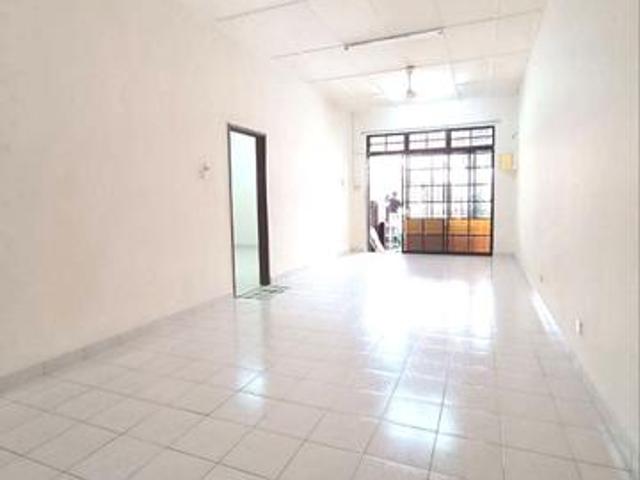 Terraced House for rent in Ulu Tiram, Johor