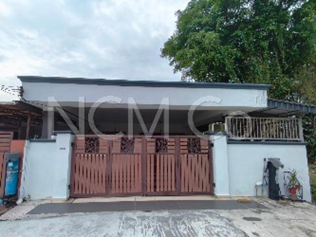 Terraced House for sale in Kuala Selangor, Selangor
