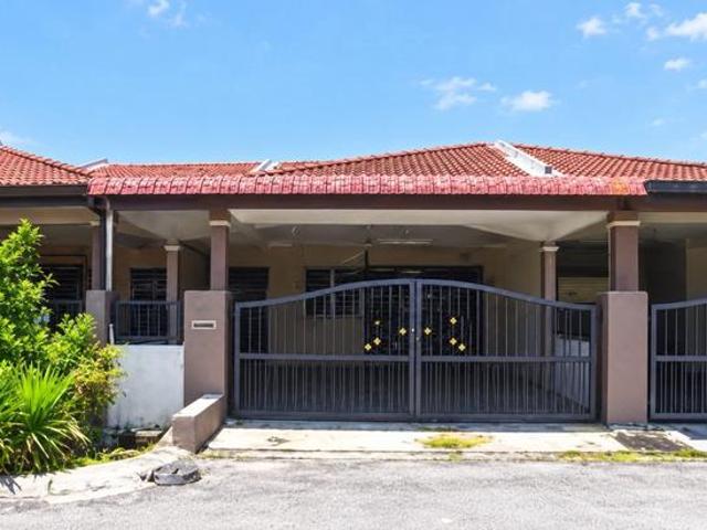 Terraced House for sale in Lumut, Manjung