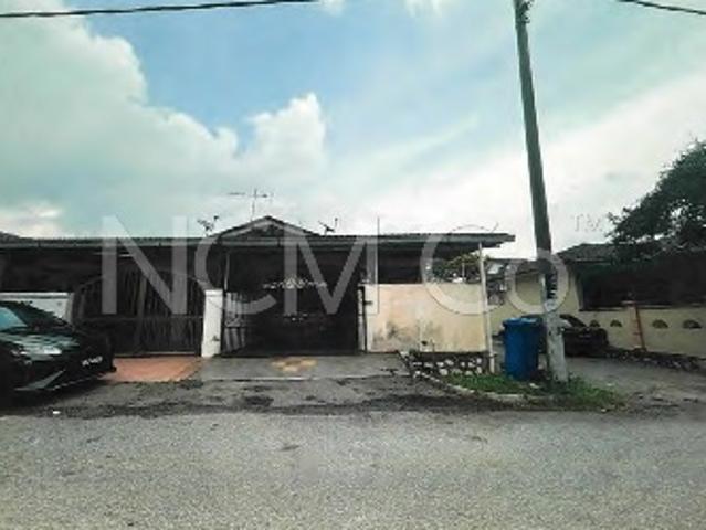 Terraced House for sale in Kuala Selangor, Selangor
