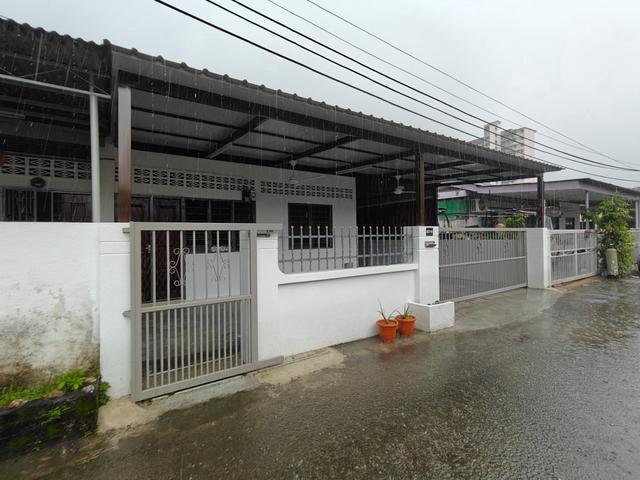 Terraced House for rent in Mukim 13, Georgetown