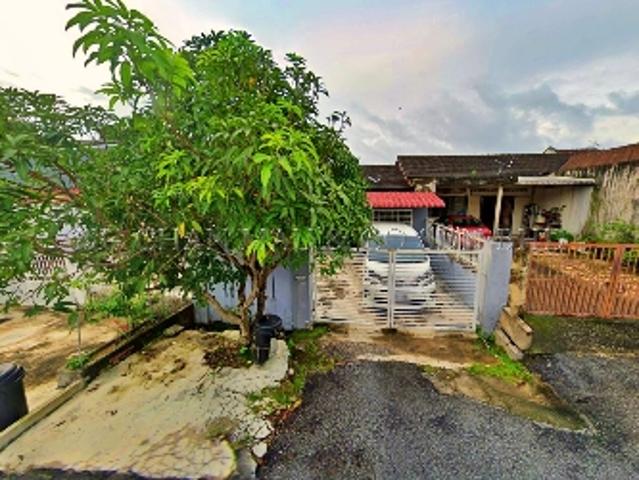 Terraced House for sale in Kuala Selangor, Selangor