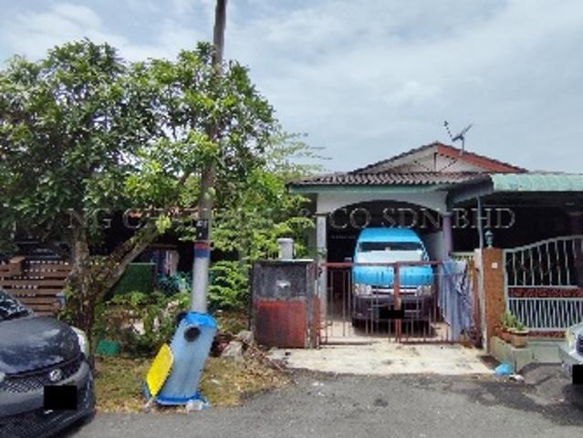 Terraced House for sale in Kuala Selangor, Selangor