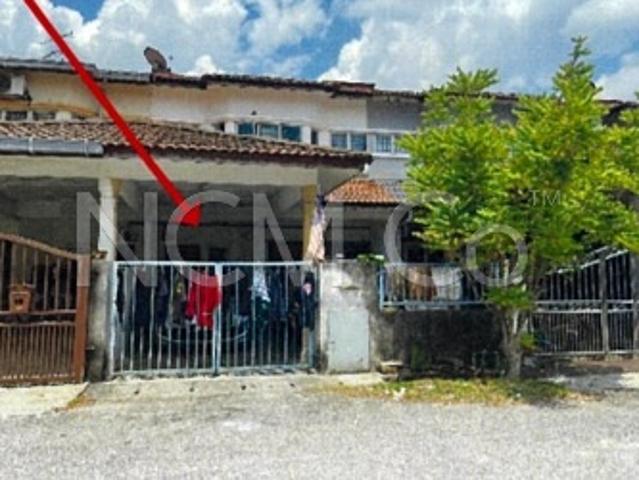 Terraced House for sale in Kuala Selangor, Selangor