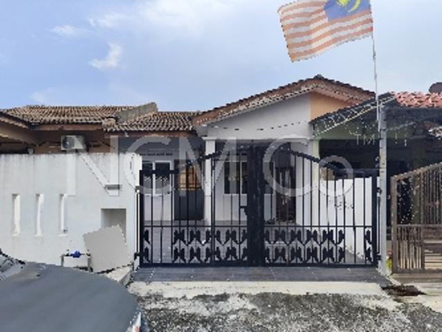 Terraced House for sale in Kuala Selangor, Selangor