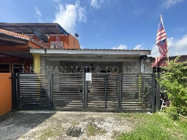 Terraced House for sale in Kuala Selangor, Selangor