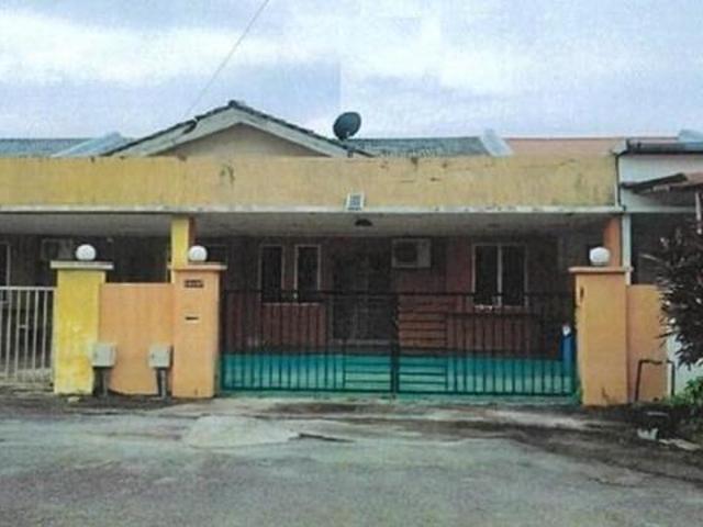 Terraced House for sale in Long Miri, Sarawak