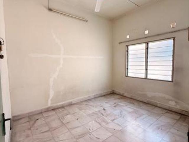 Terraced House for sale in Mukim 13, Georgetown